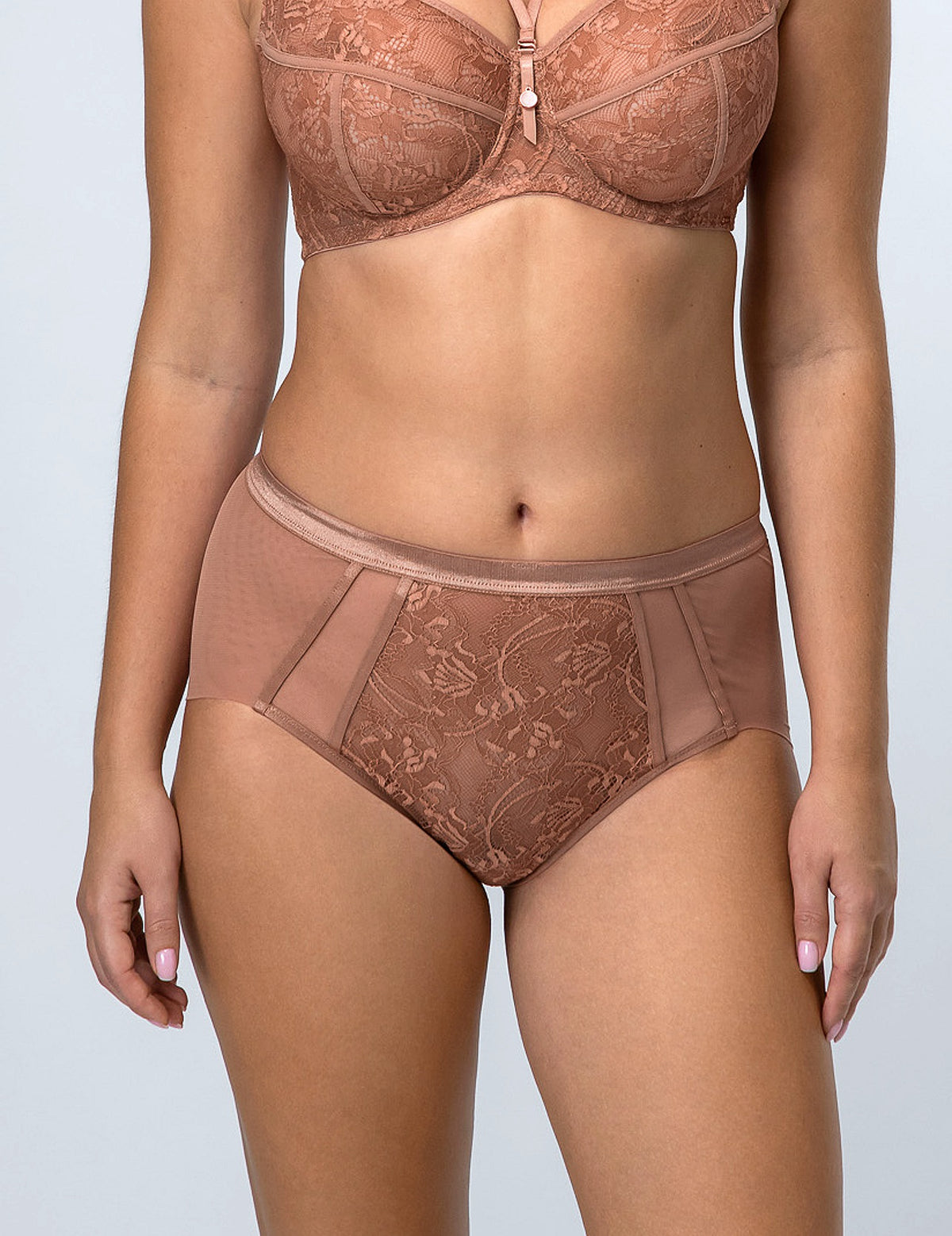 Chiara mocca Hoge slip

Hoge slip, hoge tailleslip, grote maten, corrigerende slip, dames slip, damesondergoed, fijne pasvorm, katoen kruisje, kant details, online kopen, vrouwelijke slip, Europese merken, elastische slip met luxe afwerking, zachte ondersteuning, elegante afwerking, Beata lingerie, luxe lingerie online, uniek, stijlvol, tijdloos, mocca
