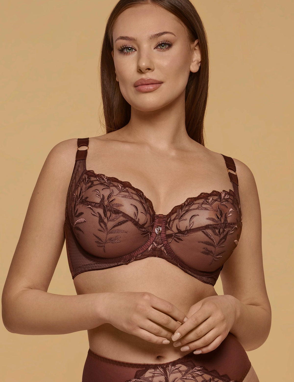 Choco K02 Soft bh

Soft bh, zachte bh, zonder vulling, lichte bh, niet voorgevormde cups, beugel bh, niet gevulde bh, natuurlijk silhouet, zachte ondersteuning, comfortabele pasvorm, luxe lingerie, exclusieve lingerie, Europese merken, online soft bh kopen, kanten bh, grote cupmaten, Beata lingerie, uniek, stijlvol, tijdloos, bruin
