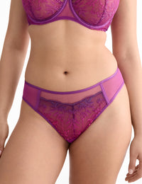 Fiora C322 Brazilian slip

Brazilian slip, dames slip, damesondergoed, luxe brazilian slip, comfortabele brazilian slip, fijne pasvorm, elastische slip met luxe afwerking, zachte onderbroek, sexy ondergoed, katoen kruisje, kant details, dames slip met optimale bewegingsvrijheid, brazilian slip voor dames in de maat S, M, L, XL, 2XL, 3XL, online kopen, Beata lingerie, vrouwelijke brazilian slip, Europese merken, exclusieve lingerie, luxe lingerie, uniek, stijlvol, tijdloos, fuchsia
