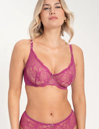 Mila A152 Soft bh

Soft bh, zachte bh, zonder vulling, lichte bh, niet voorgevormde cups, beugel bh, niet gevulde bh, natuurlijk silhouet, zachte ondersteuning, comfortabele pasvorm, luxe lingerie, exclusieve lingerie, Europese merken, online soft bh kopen, kanten bh, grote cupmaten, Beata lingerie, uniek, stijlvol, tijdloos, roze
