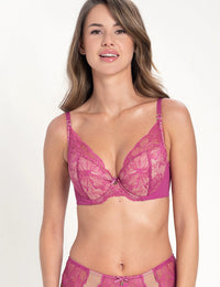 Mila A332 Push-up bh

Push-up bh, bh met opvulling, voller decolleté, bh met push-up pads, online push-up bh kopen, push-up bh met geïntegreerde kussentjes, sexy bh die decolleté accentueert, push-up bh voor kleine en middelgrote borsten, bh die de buste lift en centreert, verleidelijke look, volume gevend met diepe uitsnijding, comfortabel push-up bh, exclusieve lingerie, luxe lingerie, exclusieve push-up bh met beugel, Beata lingerie, Europese merken, uniek, stijlvol, tijdloos, roze
