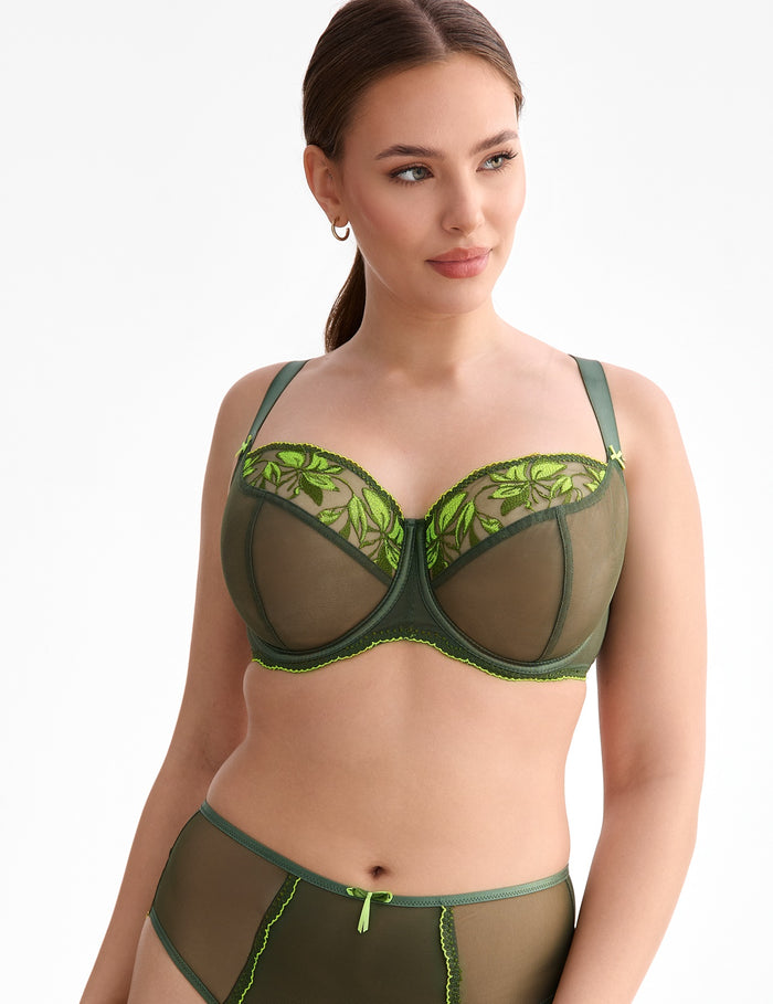 Olivia B171 Soft bh

Soft bh, zachte bh, zonder vulling, lichte bh, niet voorgevormde cups, beugel bh, niet gevulde bh, natuurlijk silhouet, zachte ondersteuning, comfortabele pasvorm, luxe lingerie, exclusieve lingerie, Europese merken, online soft bh kopen, kanten bh, grote cupmaten, Beata lingerie, uniek, stijlvol, tijdloos, groen

