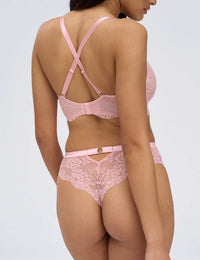 Powder Whisper soft bh / roze