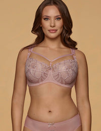 Quinn Soft bh K26
Soft bh, zachte bh, zonder vulling, lichte bh, niet voorgevormde cups, beugel bh, niet gevulde bh, natuurlijk silhouet, zachte ondersteuning, comfortabele pasvorm, luxe lingerie, exclusieve lingerie, Europese merken, online soft bh kopen, kanten bh, grote cupmaten, Beata lingerie, uniek, stijlvol, tijdloos, roze
