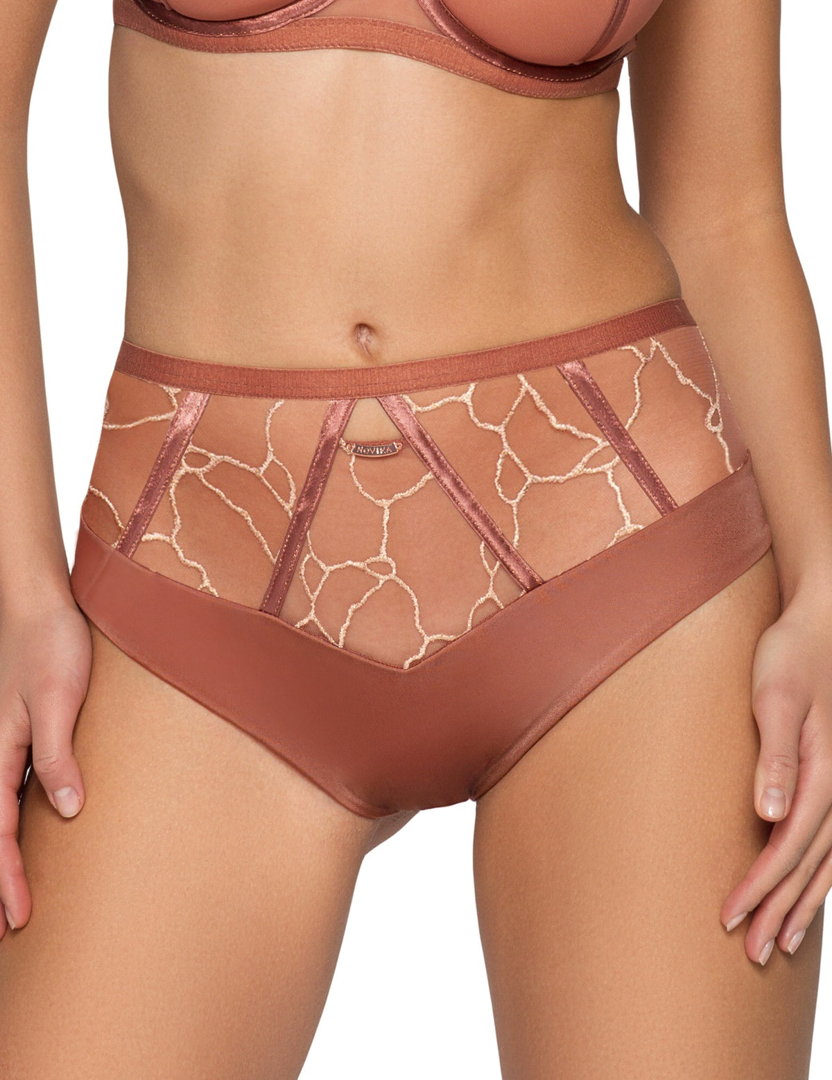 Savane slip/ red cedar