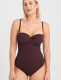 Venus badpak / I450 bruin