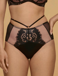 Winter Maxi slip

Hoge slip, hoge tailleslip, grote maten, corrigerende slip, dames slip, damesondergoed, fijne pasvorm, katoen kruisje, kant details, online kopen, vrouwelijke slip, Europese merken, elastische slip met luxe afwerking, zachte ondersteuning, elegante afwerking, Beata lingerie, luxe lingerie online, uniek, stijlvol, tijdloos, zwart
